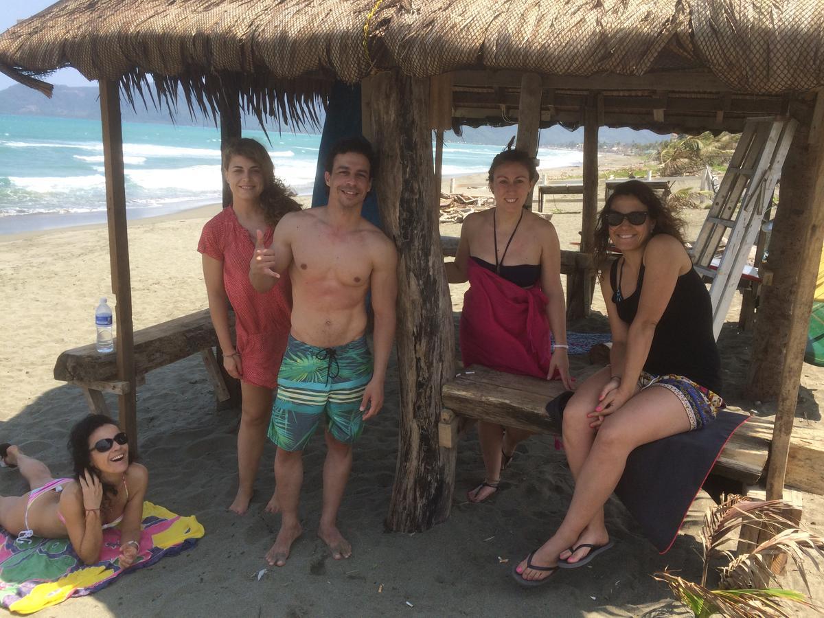 North Shore Surf Camp Hotel Baler Luaran gambar
